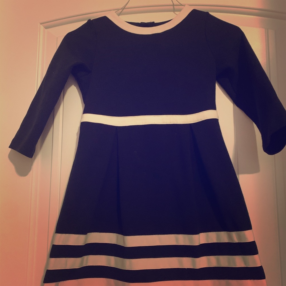 A size 7 girls beautiful dress.